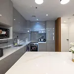 Modern 1Br With High Floor Near Mall & Tram